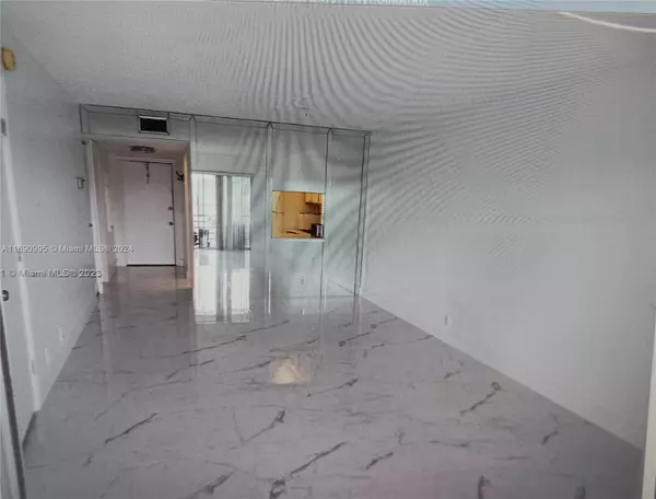 West Palm Beach, FL 33411,154 Lake Meryl Dr #254