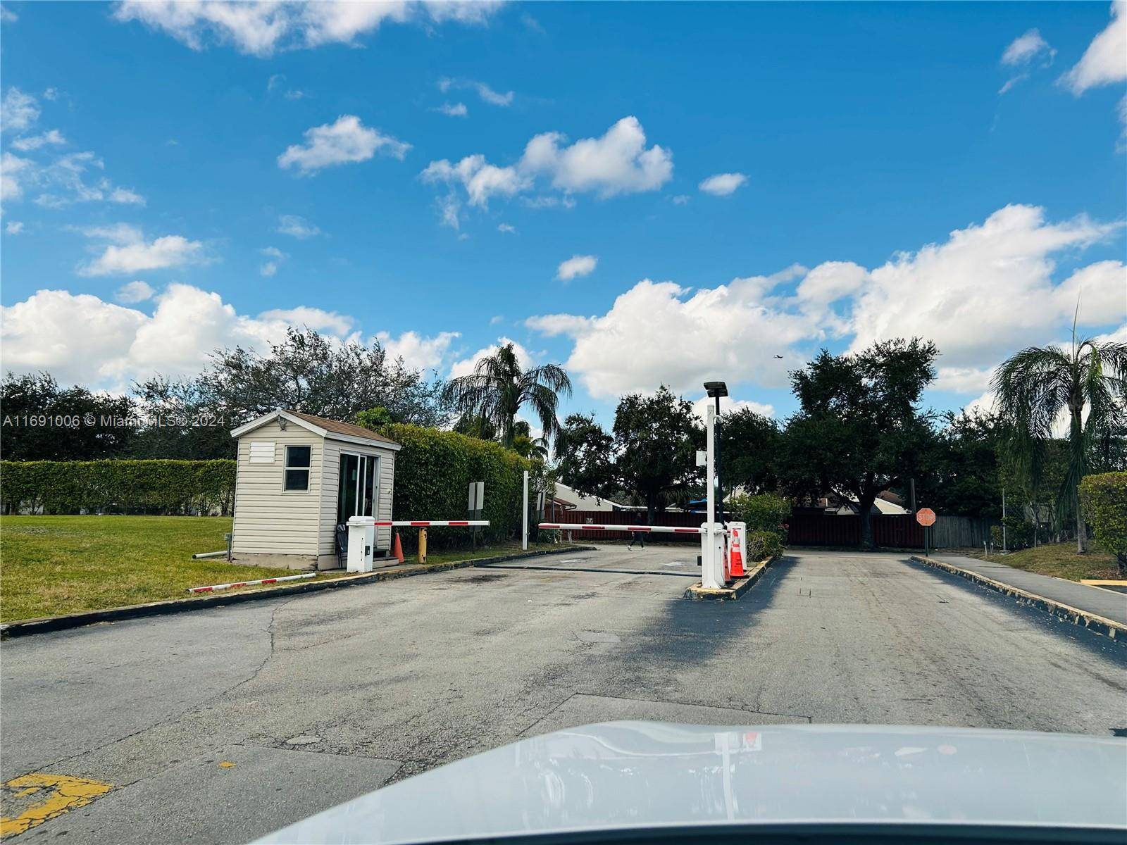 Miramar, FL 33025,8720 N Sherman Cir #106