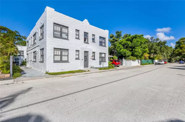 Fort Lauderdale, FL 33301,1521 SE 2nd Ct #1-8