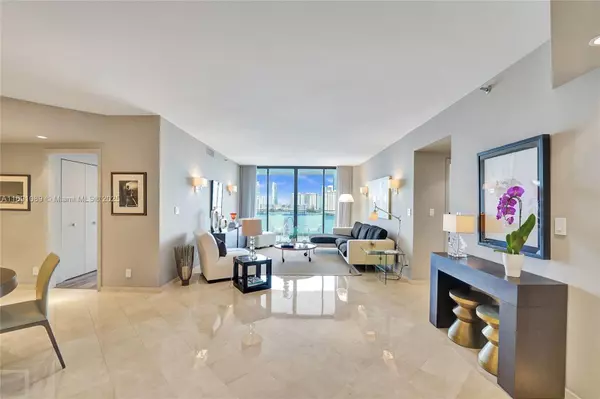 2800 Island Blvd #1001, Aventura, FL 33160