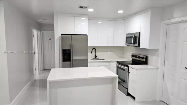 Pompano Beach, FL 33060,656 NW 21st St