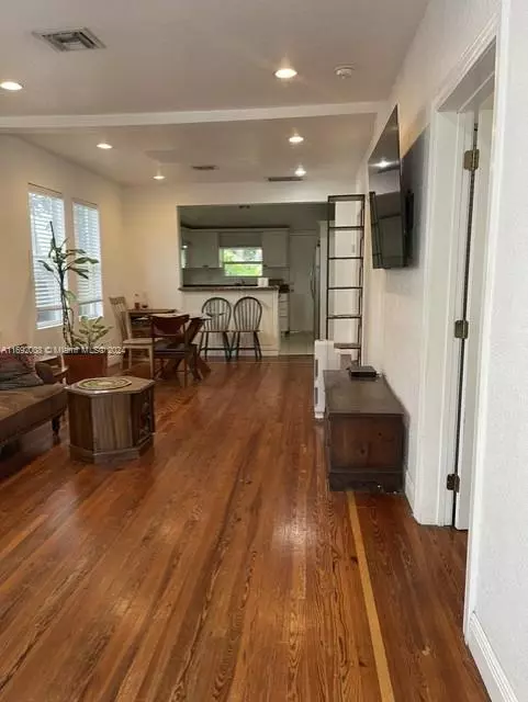Miami, FL 33133,3146 Hibiscus St