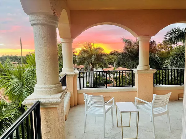 Coral Gables, FL 33158,13631 Deering Bay Dr #238