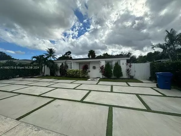 Sunrise, FL 33313,6230 NW 14th St