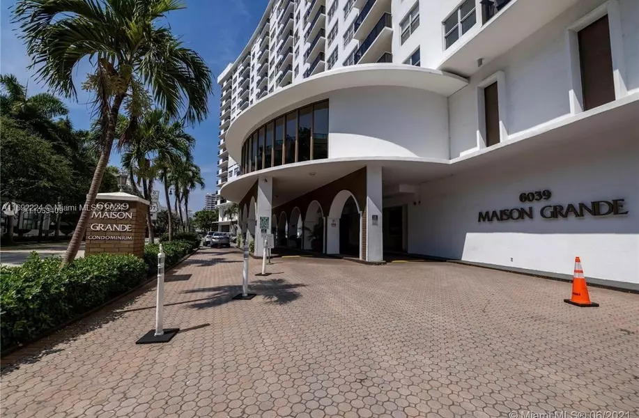 6039 Collins Ave #520, Miami Beach, FL 33140