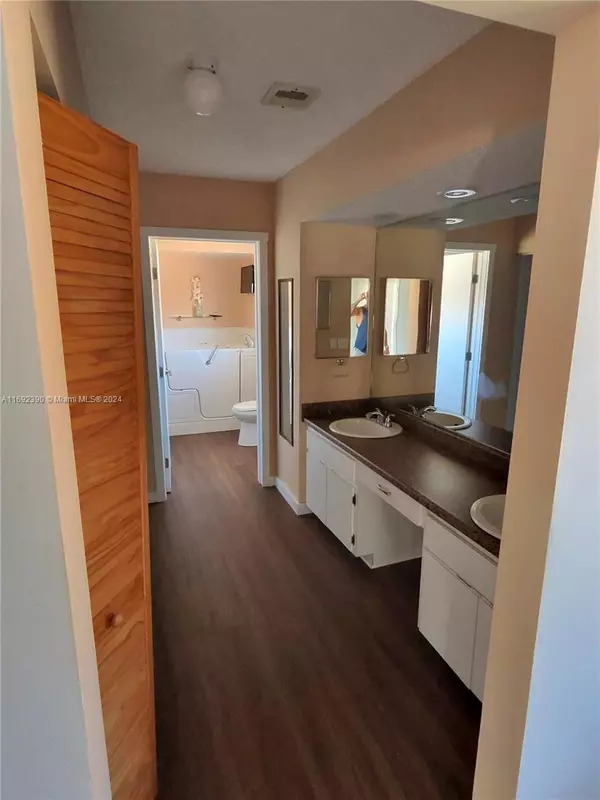Cutler Bay, FL 33189,7821 SW 197th Ter