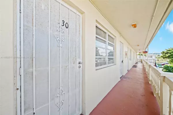 Miami Gardens, FL 33179,160 NE 203rd Ter #30