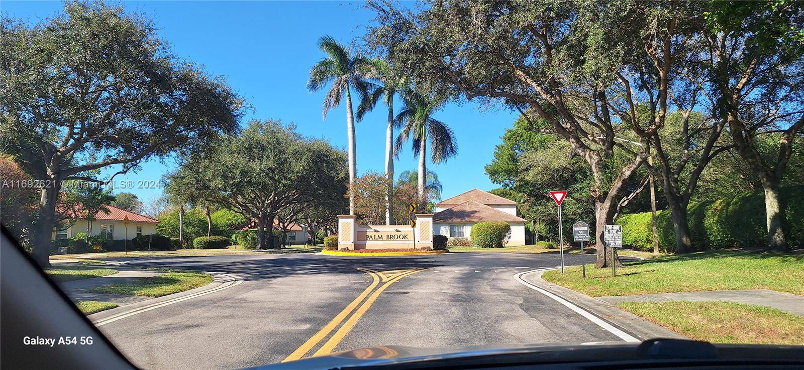 Pembroke Pines, FL 33024,7951 NW 20th St