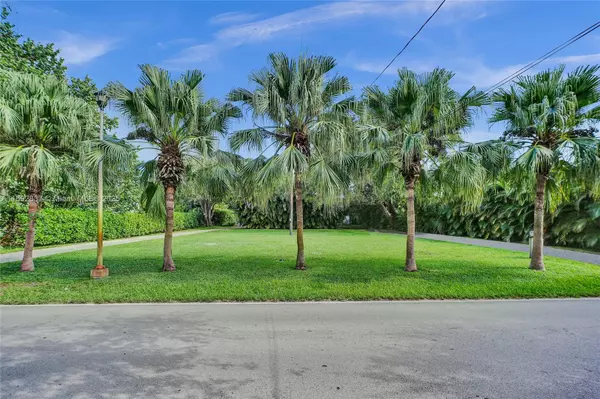 Biscayne Park, FL 33161,11625 Griffing Blvd