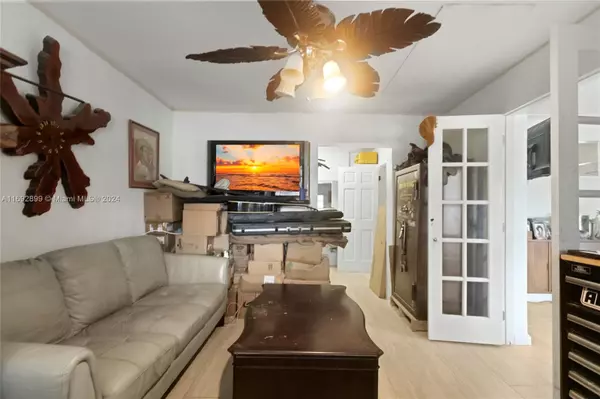 Oakland Park, FL 33309,497 NW 47th Ct