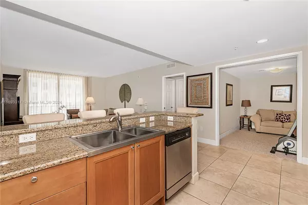 Coral Gables, FL 33134,55 Merrick Way #750