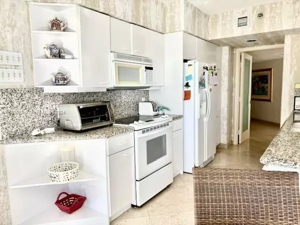 Sunny Isles Beach, FL 33160,16445 Collins Ave #2321