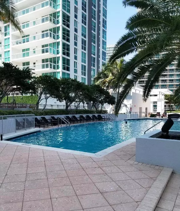 Miami, FL 33131,1050 Brickell Ave #2504