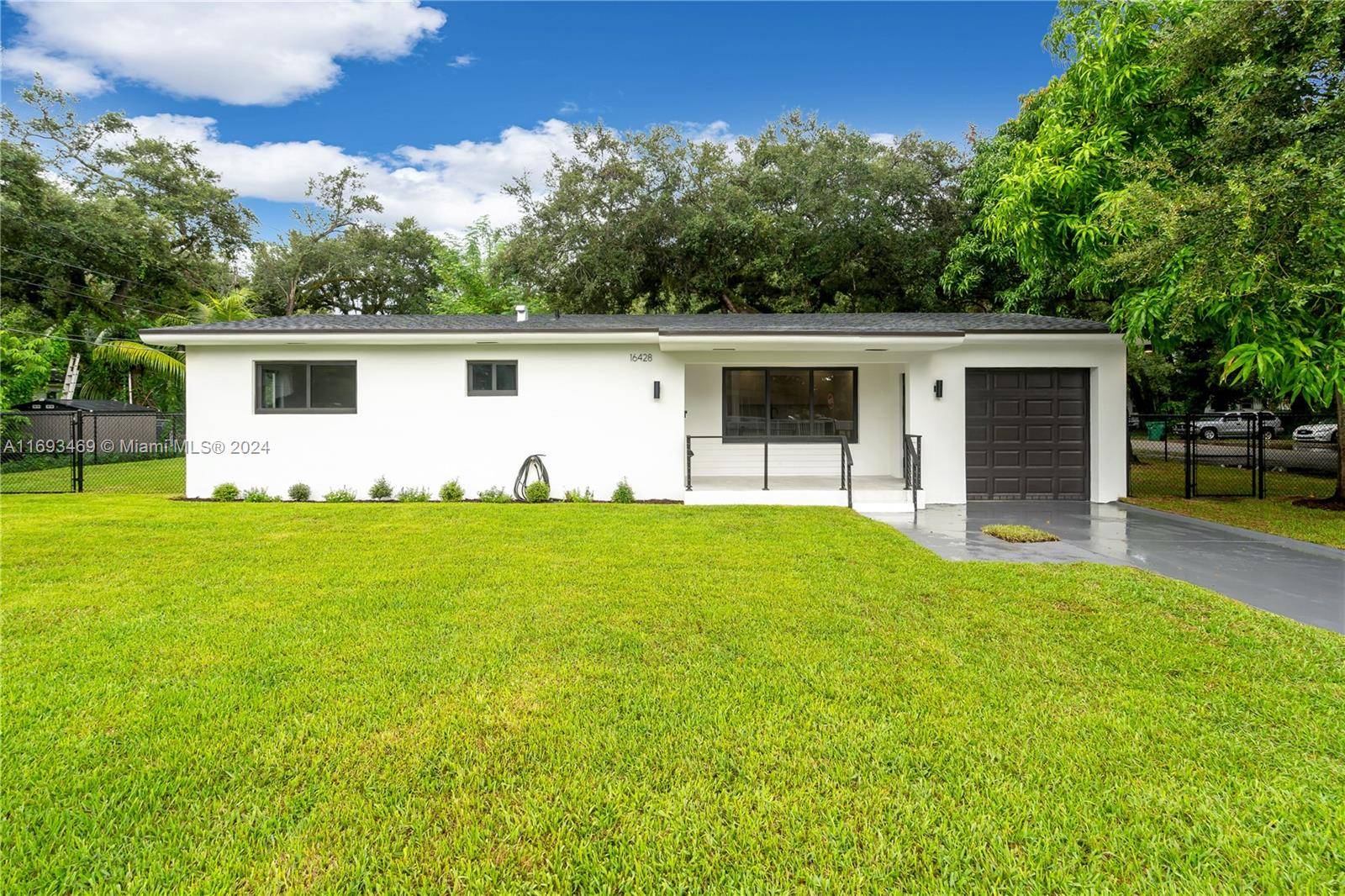 Miami, FL 33162,16428 NE 7th Ave
