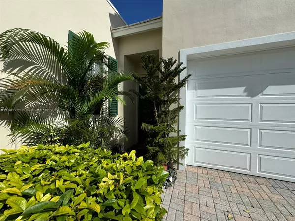 Boca Raton, FL 33487,17330 Bermuda Village Dr