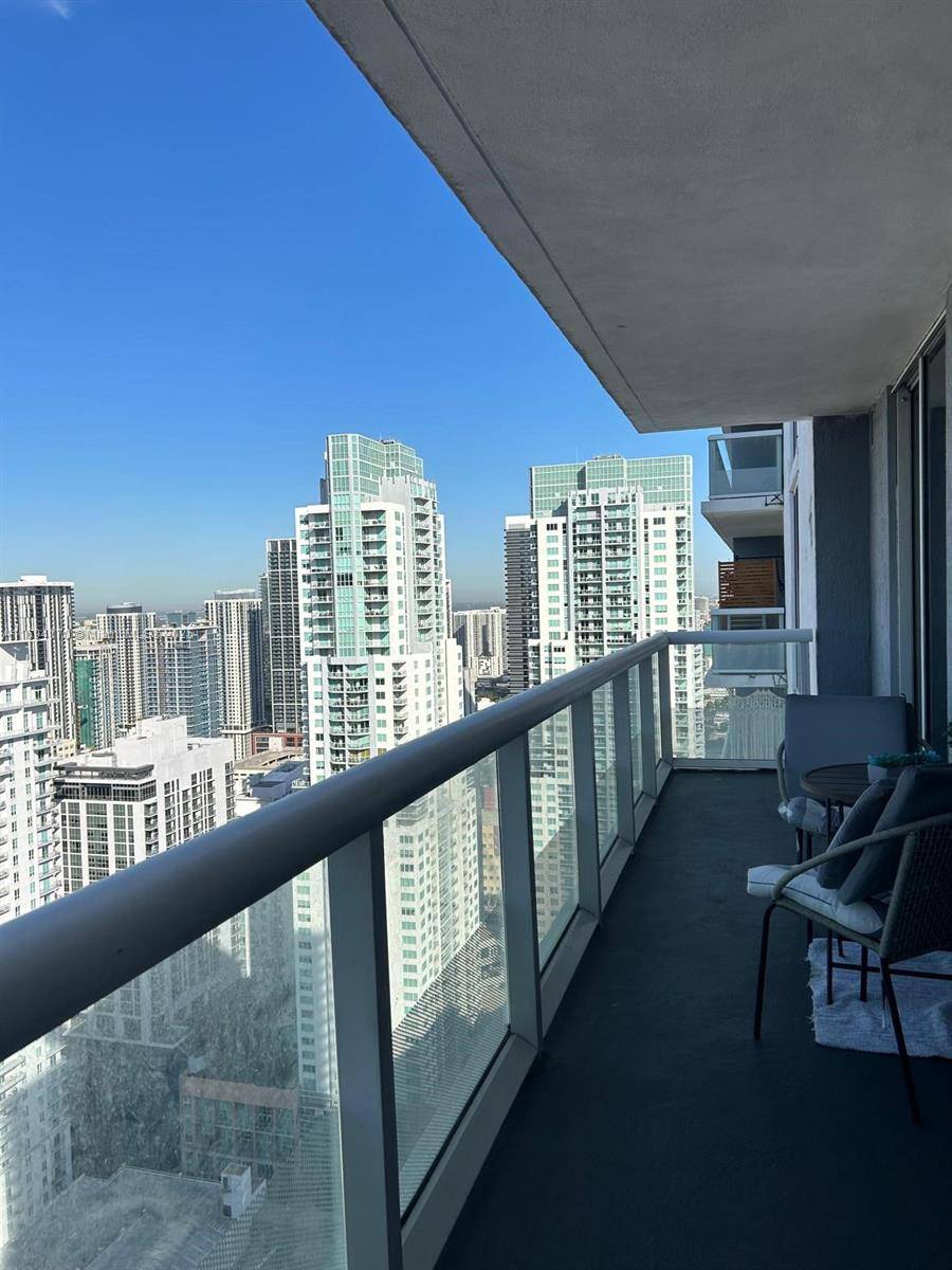 Miami, FL 33132,50 Biscayne Blvd #4607