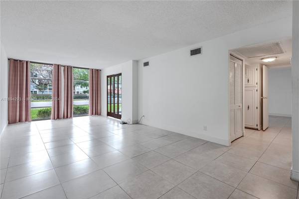 2000 Atlantic Shores Blvd #107, Hallandale Beach, FL 33009