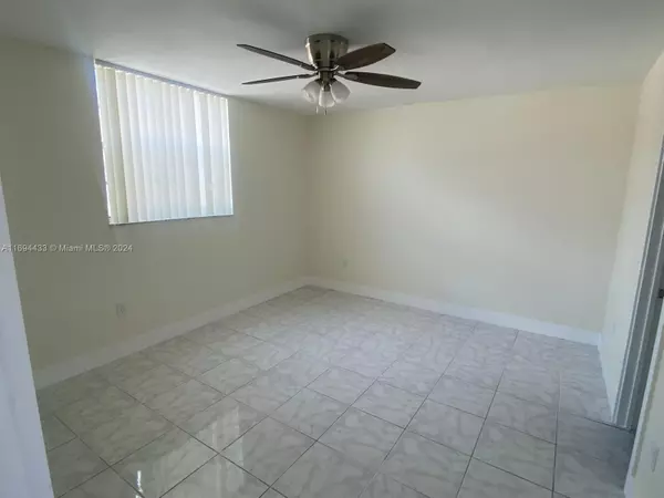 Hialeah Gardens, FL 33016,10000 NW 80th Ct #2541