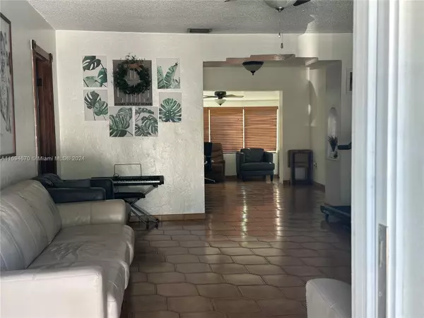 Miami, FL 33145,2414 SW 21st Ter