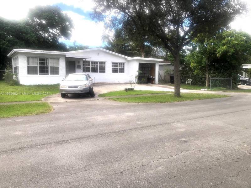 110 NE 133rd St, North Miami, FL 33161