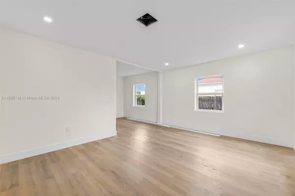 Miami, FL 33125,860 NW 35th Ave