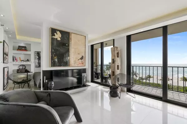Miami Beach, FL 33140,2625 Collins Ave #707