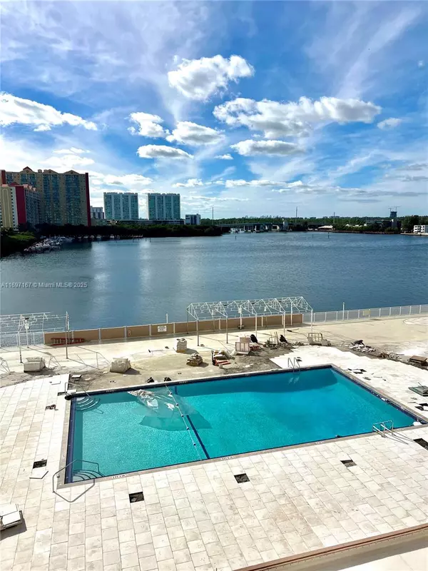 Sunny Isles Beach, FL 33160,250 174th St #601