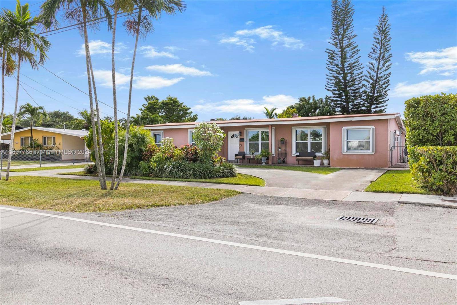 Miami, FL 33165,11000 SW 47th Ter