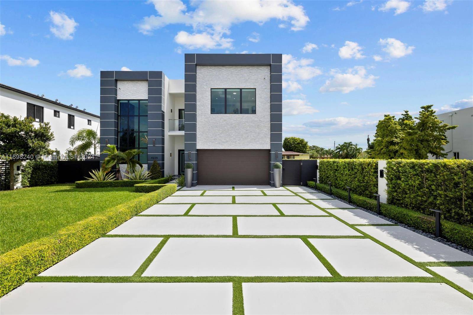 Miami, FL 33155,4235 SW 84th Ct