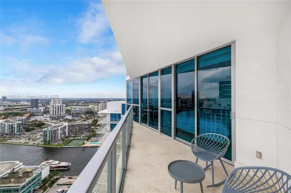 Hollywood, FL 33019,3101 S Ocean Dr #3506