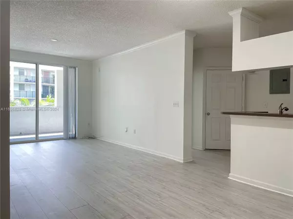 Sunny Isles Beach, FL 33160,17125 N Bay Rd #3310