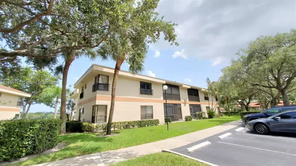 Coconut Creek, FL 33066,2828 S Carambola Cir S #1999