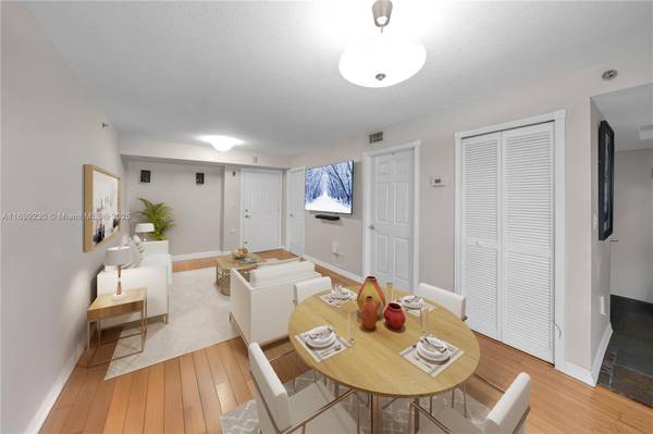 2475 NW 16th St Rd #406, Miami, FL 33125