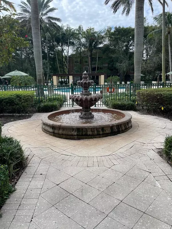 Coral Springs, FL 33067,6568 W Sample Rd #6568