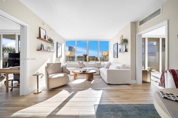 2155 Washington Ct #503,  Miami Beach,  FL 33139