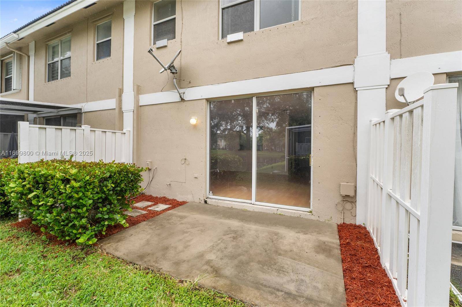 Sunrise, FL 33351,9016 NW 55th St