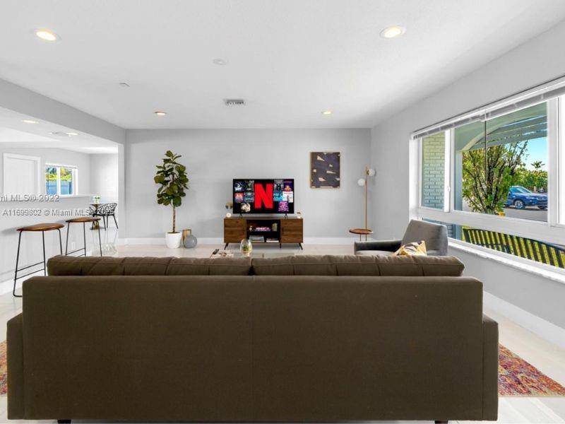 Wilton Manors, FL 33311,2900 NW 9th Ave
