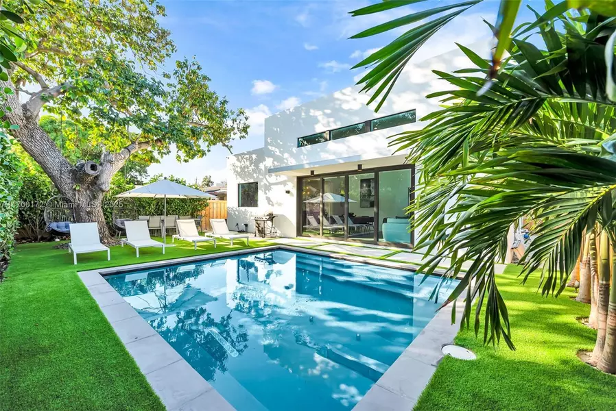 530 NW 41st St, Miami, FL 33127