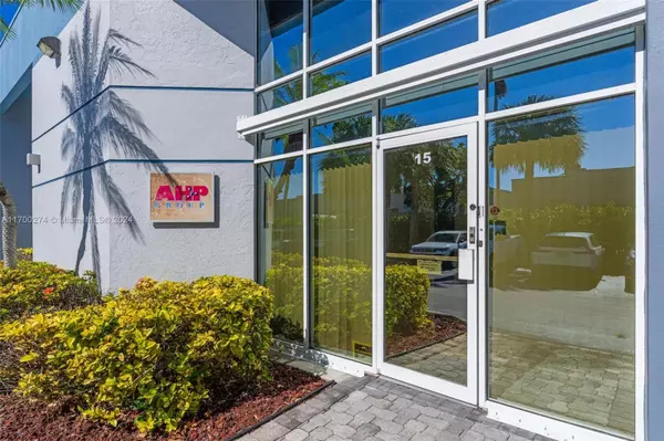 Miami, FL 33177,16155 SW 117th Ave #B15