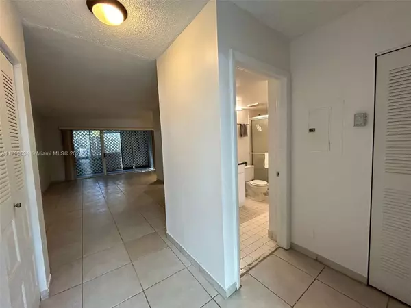 Miami, FL 33186,9508 SW 140th Ct #9508