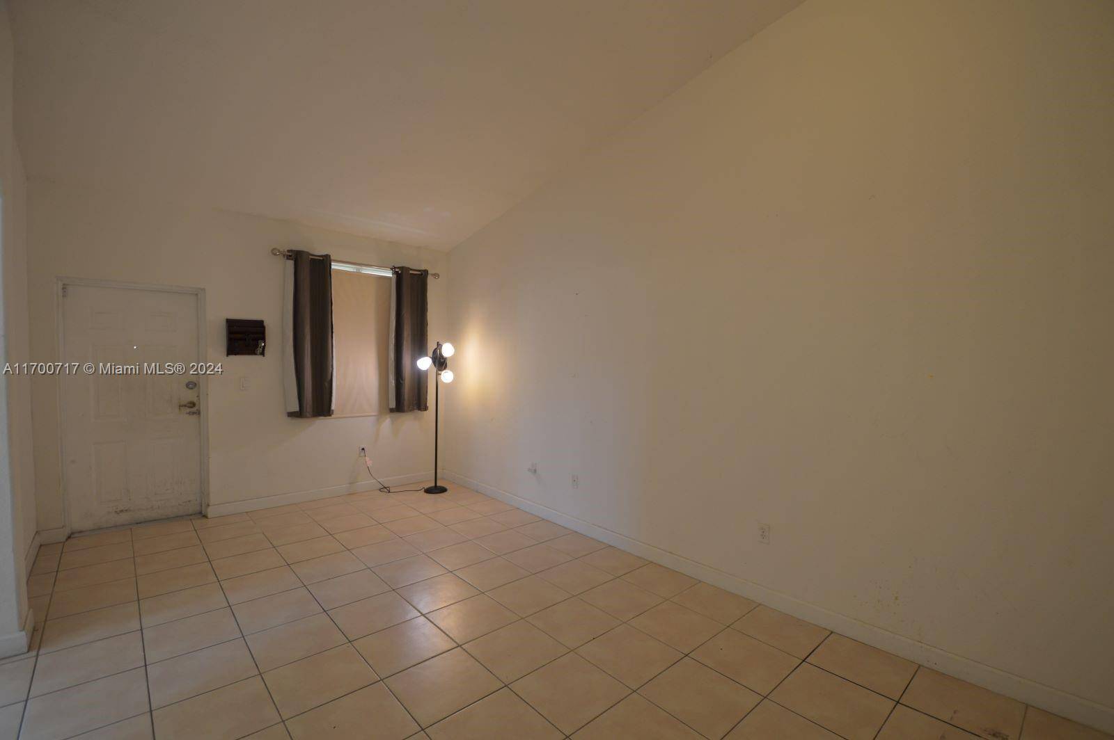 Homestead, FL 33035,1661 SE 29th Ct #209