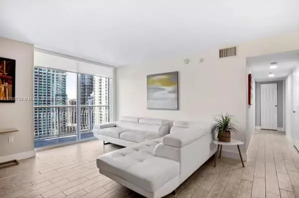 Miami, FL 33131,1200 Brickell Bay Dr #3824