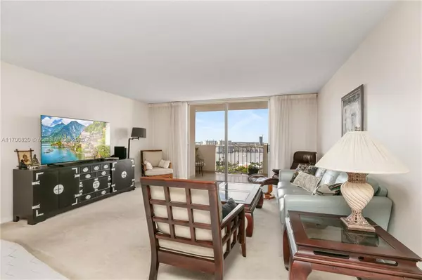 Hallandale Beach, FL 33009,1865 S Ocean Dr #16J