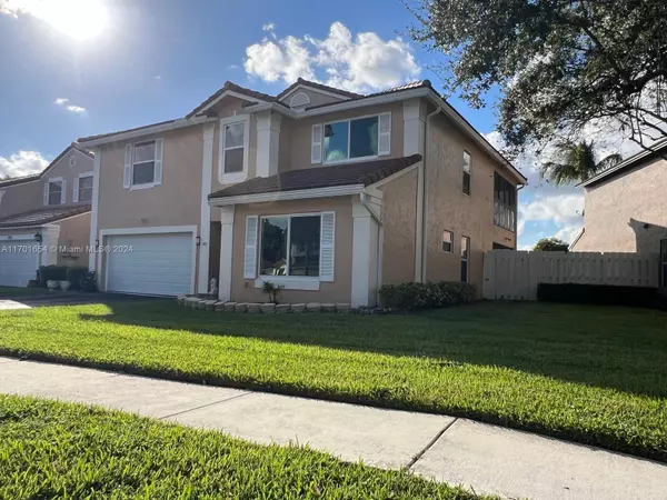 897 NW 97th Ave, Plantation, FL 33324