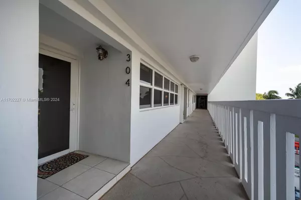 Fort Lauderdale, FL 33316,2000 S Ocean Dr #304
