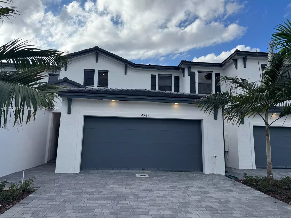 Dania Beach, FL 33312,4989 Peacock Way #0