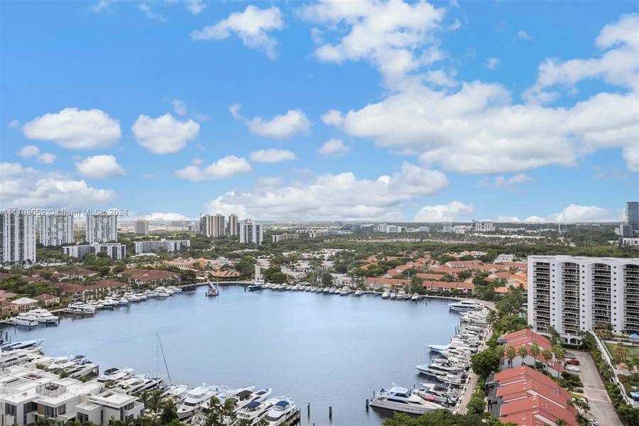 21205 Yacht Club Dr #2403, Aventura, FL 33180