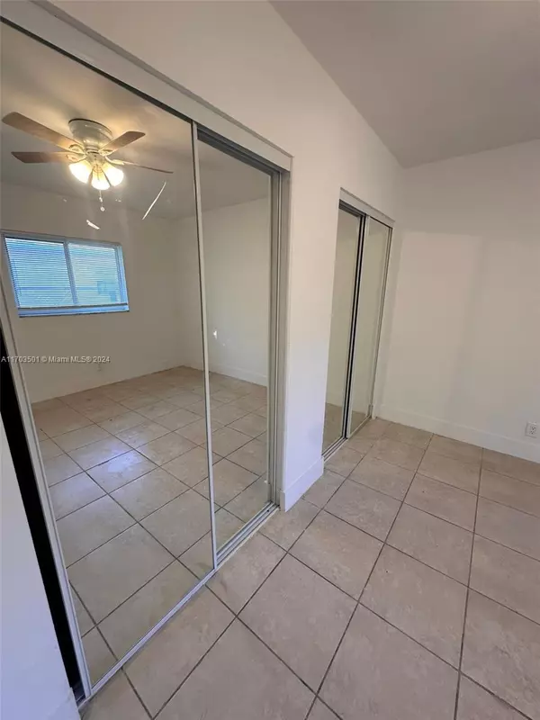 Lauderdale Lakes, FL 33309,3961 NW 30th Ter #2