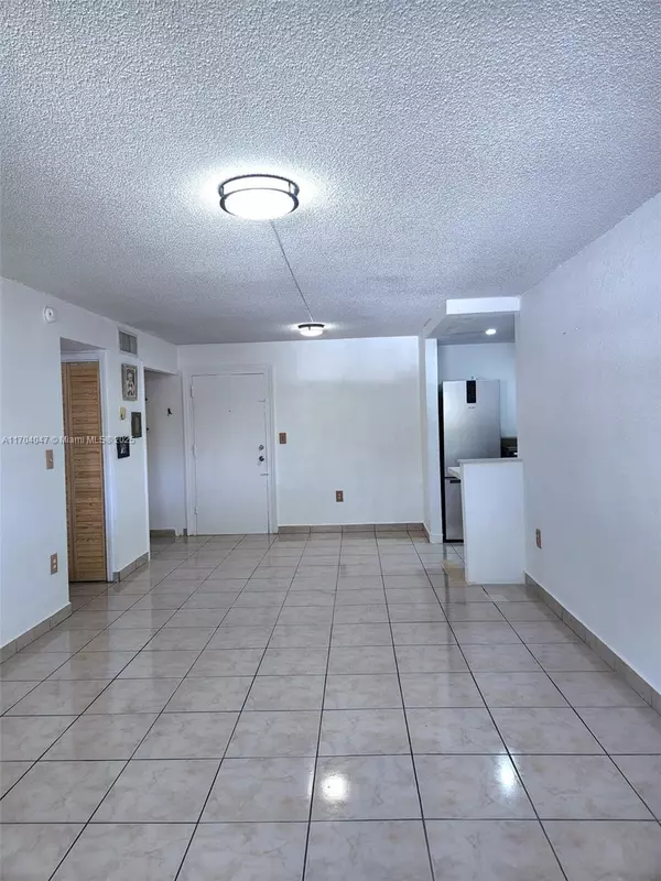 Hialeah, FL 33014,666 W 81st St #209