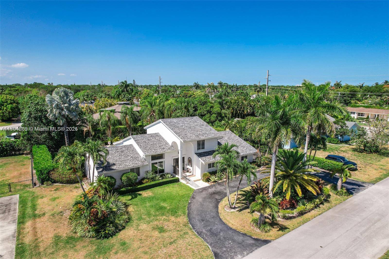 8221 SW 185th Ter, Cutler Bay, FL 33157